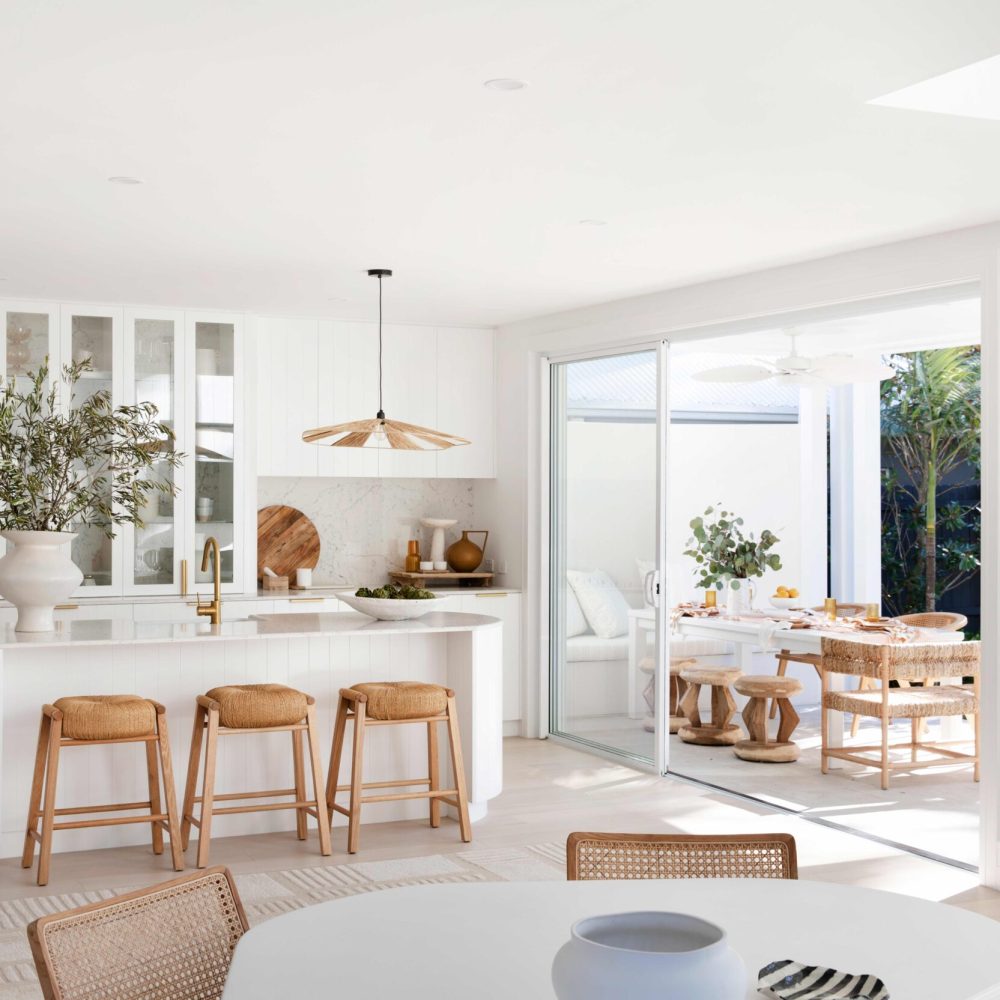nojhproduct-moderncoastal-interior-3birdsrenovations-house14-jameshardie-198
